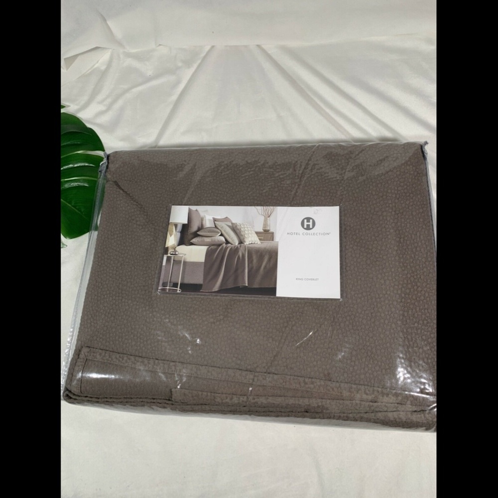 NIB Hotel Collection Como (1) King Coverlet Blanket +(2) King Shams